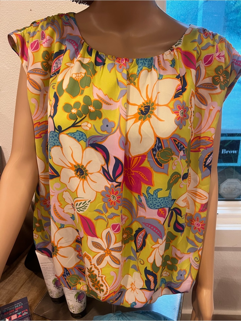 Oddi Floral Scoop-Neck Sleeveless Blouse - Lime Multi Floral Summer Top sm NWT
